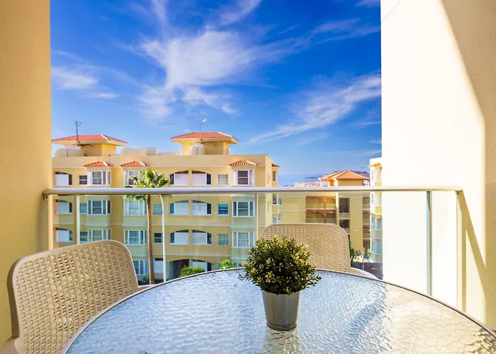 Cozy Canadas Flat - Terrace & Pool Appartement